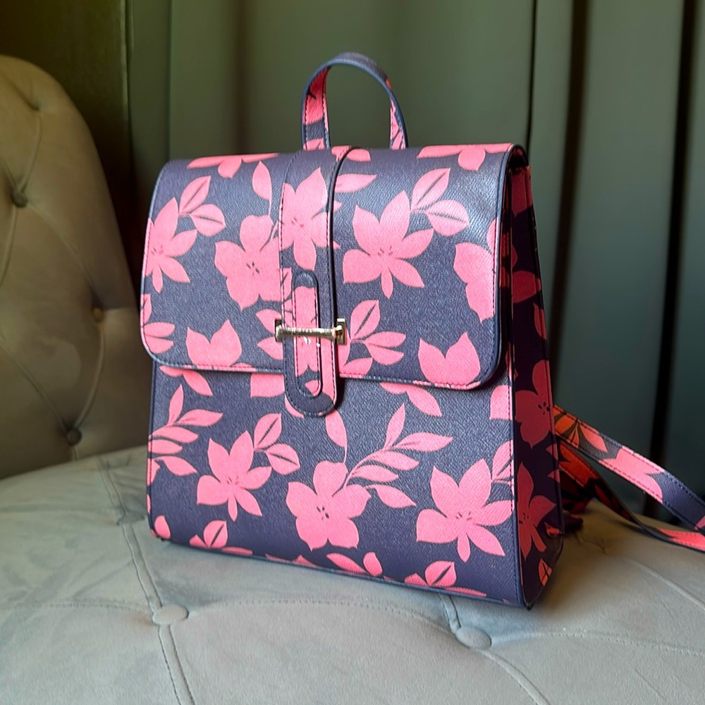 41 Hawthorn Flap Mini Backpack